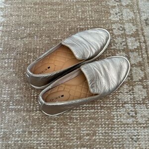 Birdies swift slip on sneaker gold